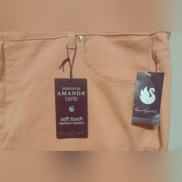 Gloria Vanderbilt Size 20W Amanda Slimming Effect Corral Classic Capri NWT - Picture 6 of 12